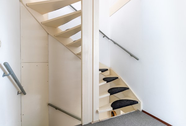 Medium property photo - Hella Haasseplantsoen 9, 2343 KR Oegstgeest